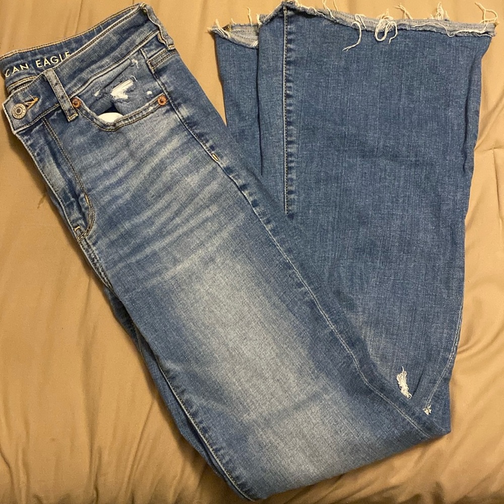 American eagle flair jeans!!